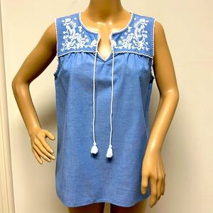 Talbots Blue Sleeveless Top with White Embroidered Accents & tie string size S